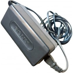 Sony 8.4v 1.5a aC-L10B