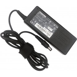 Toshiba Pa3755U-1aCa 100-240v 50/60hz 1.5a 15v 5